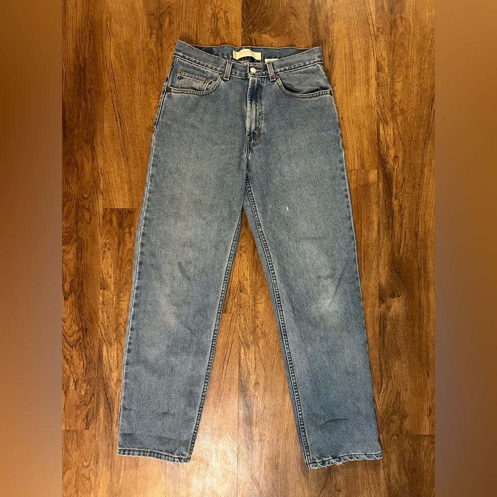 Levi's relaxed fit 550 blue denim jeans. W31 L32